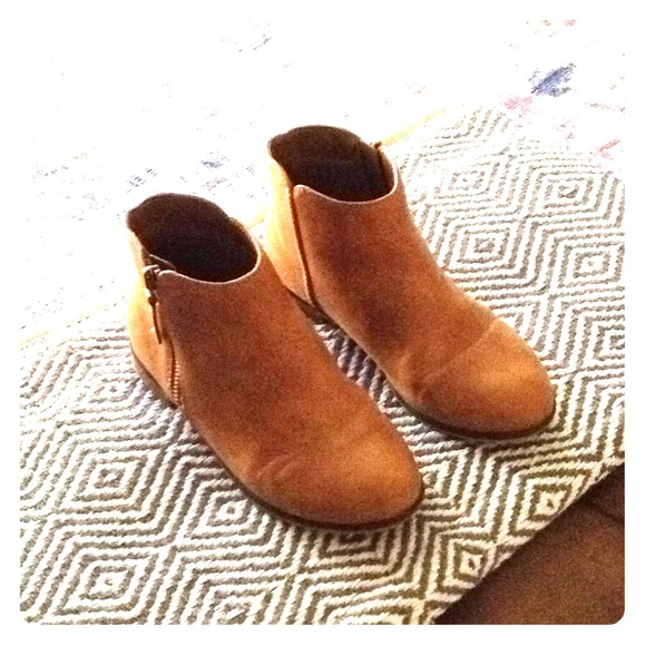 Cat & Jack Booties Girls 2 - Picture 2 of 5